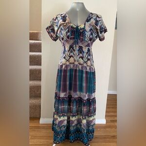 Square Neckline short sleeves Maxi dress Size: S with the navy underdress